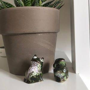 Vintage Cloisonné Frogs (2)